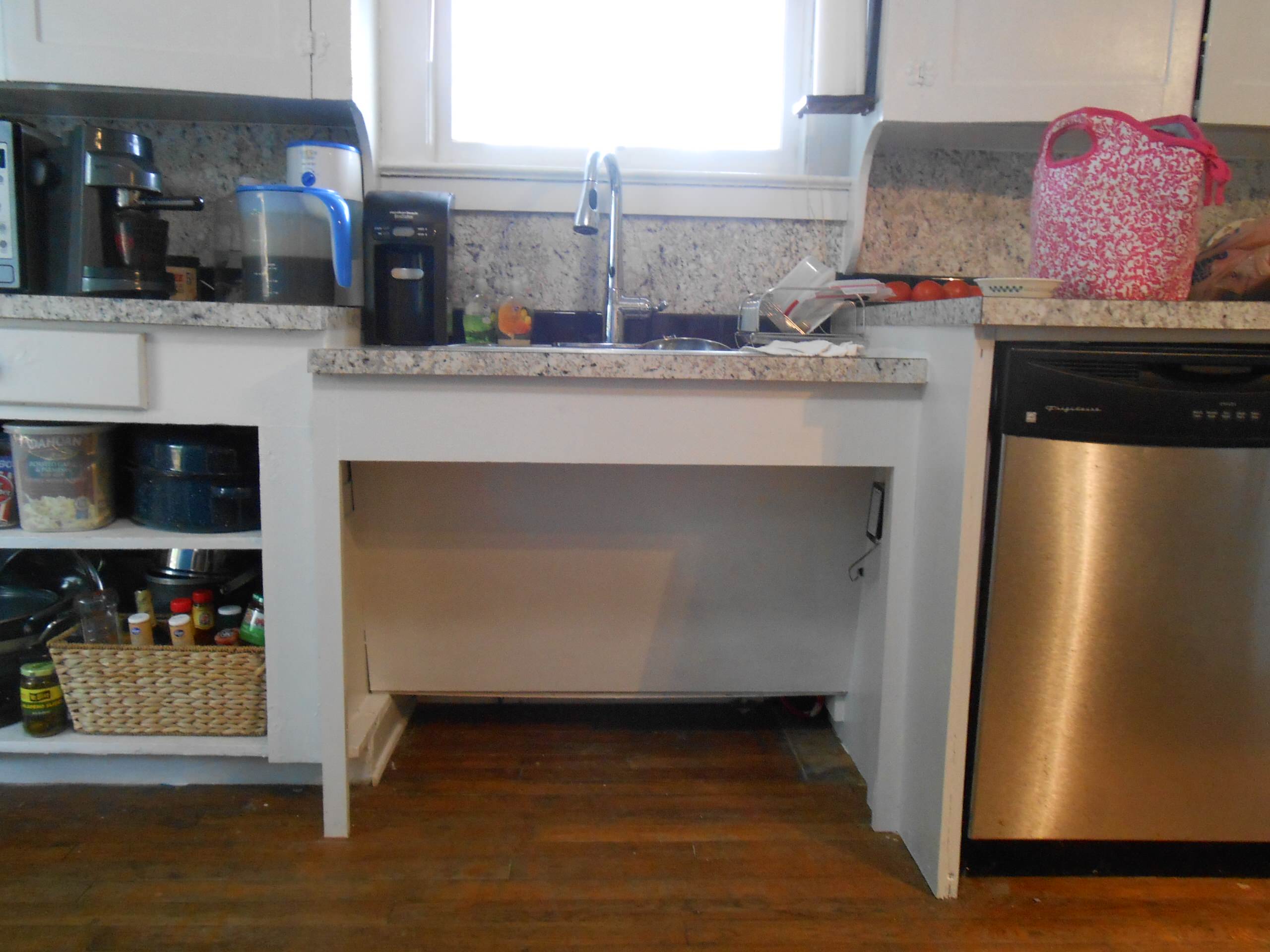 The Complete Guide to Wheelchair Accessible Kitchen Cabinets