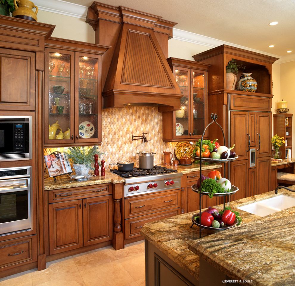 This is an example of a mediterranean kitchen in Orlando.