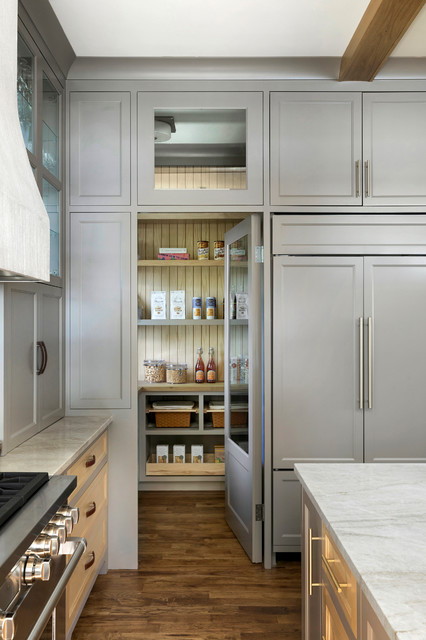 Pantry door looks like cabinet outlet