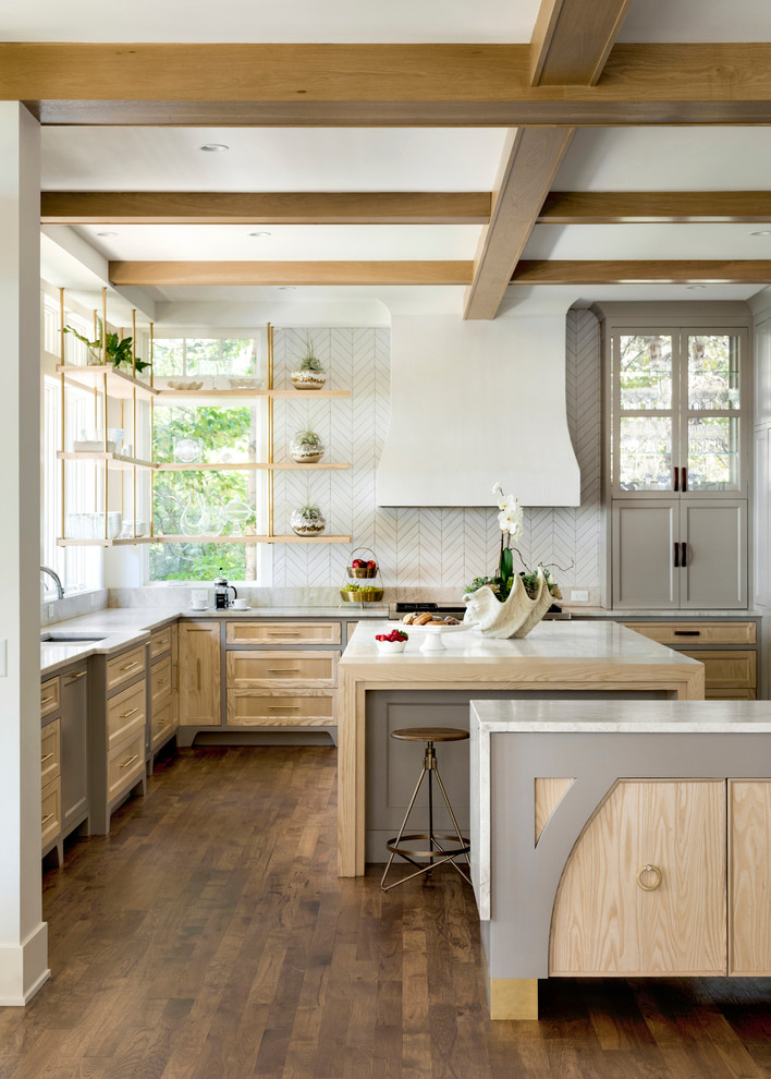 Farmhouse kitchen photo in Minneapolis