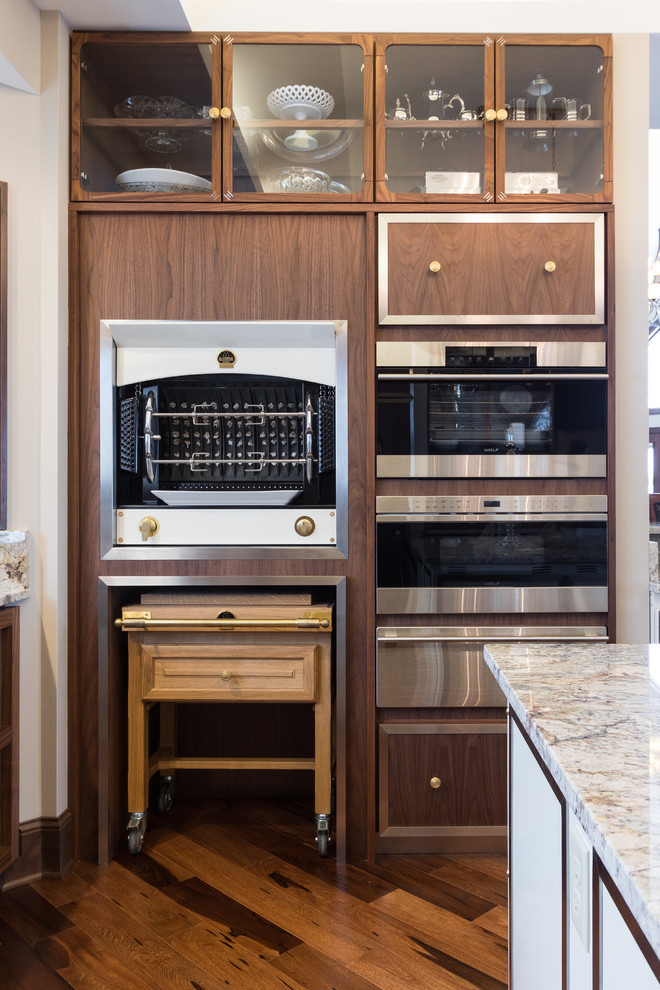 Example of a kitchen design in Minneapolis