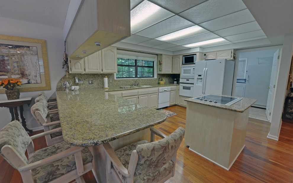 Lake Nantahala Custom Homes Craftsman Kitchen Atlanta by