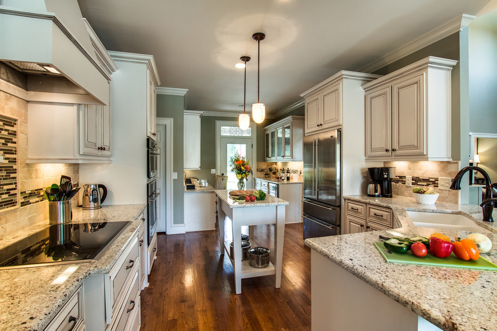 Lakehouse Makeover Transitional Kitchen Kansas City by Chastain