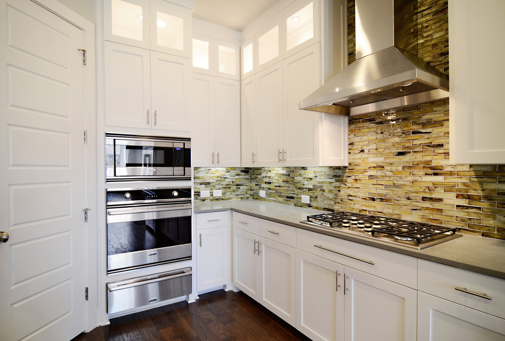 Lakeshore Kitchen Contemporary Kitchen Dallas by Greenbrook