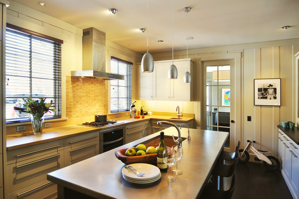 Inspiration for a contemporary kitchen in Other with stainless steel appliances.