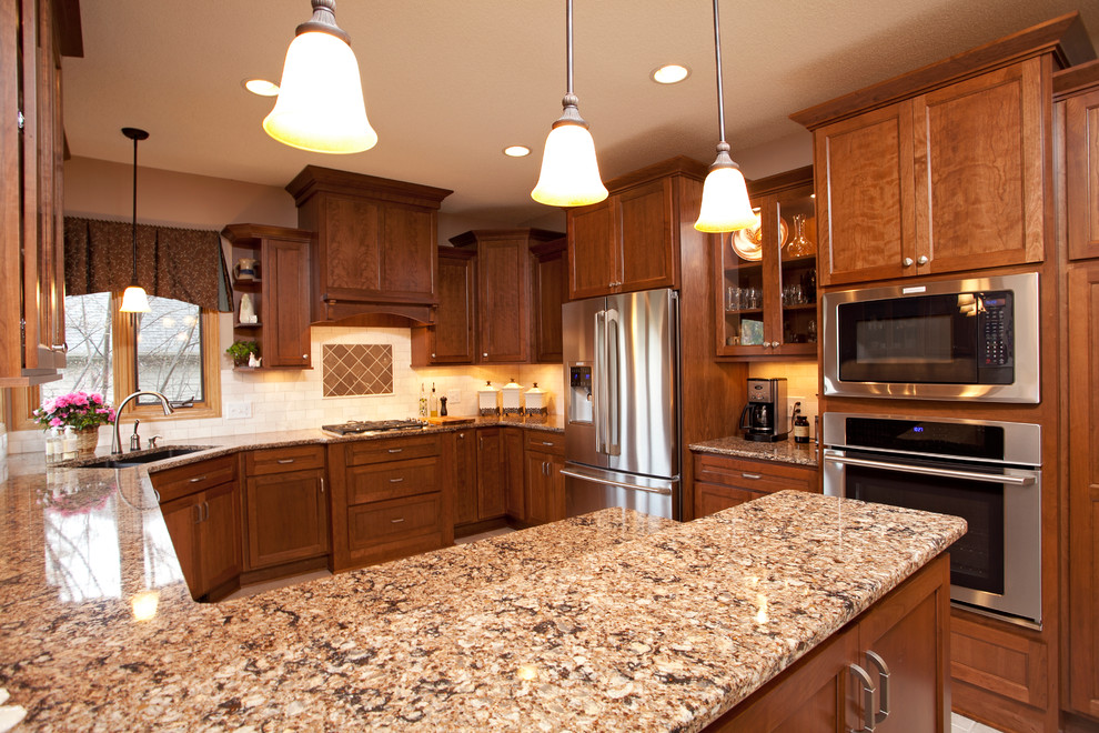 Lakeville Mission Kitchen Traditional Kitchen Minneapolis by