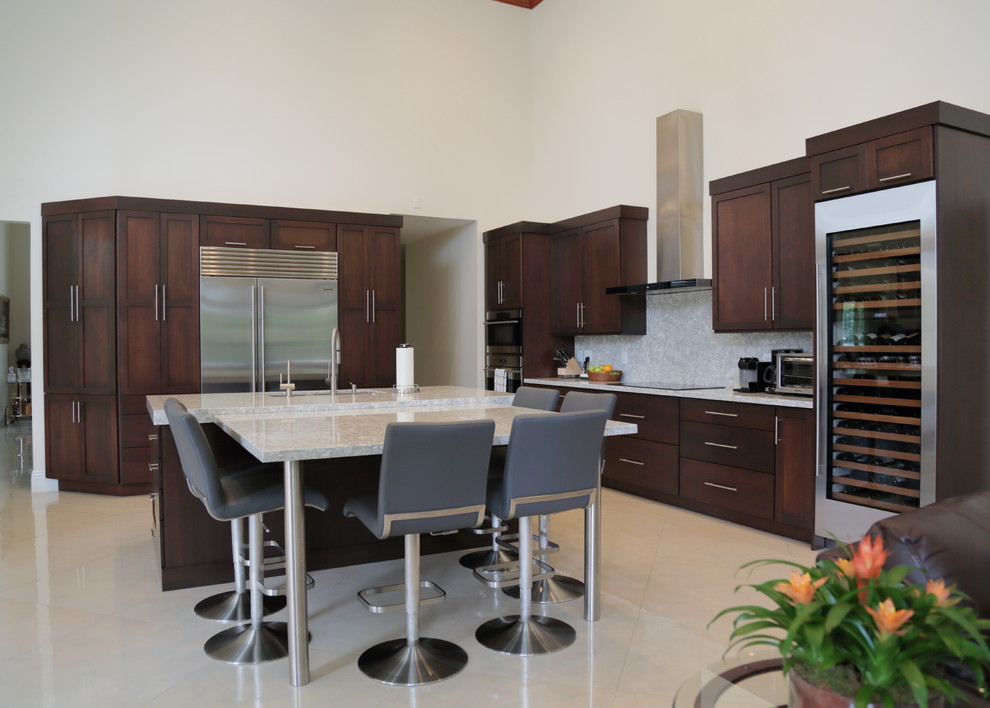 Example of a trendy kitchen design in Miami