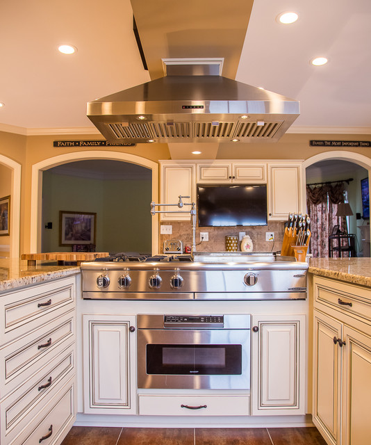 Gourmet stove with hibachi grill! Yes!  Kitchen island with cooktop, Small  kitchen island, Kitchen island with stove