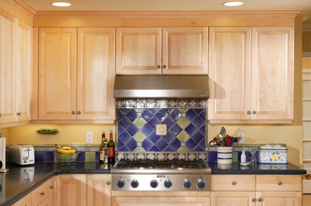 Large Open Kitchen Traditional Kitchen Sacramento by D&J Kitchens and Baths Inc. Houzz
