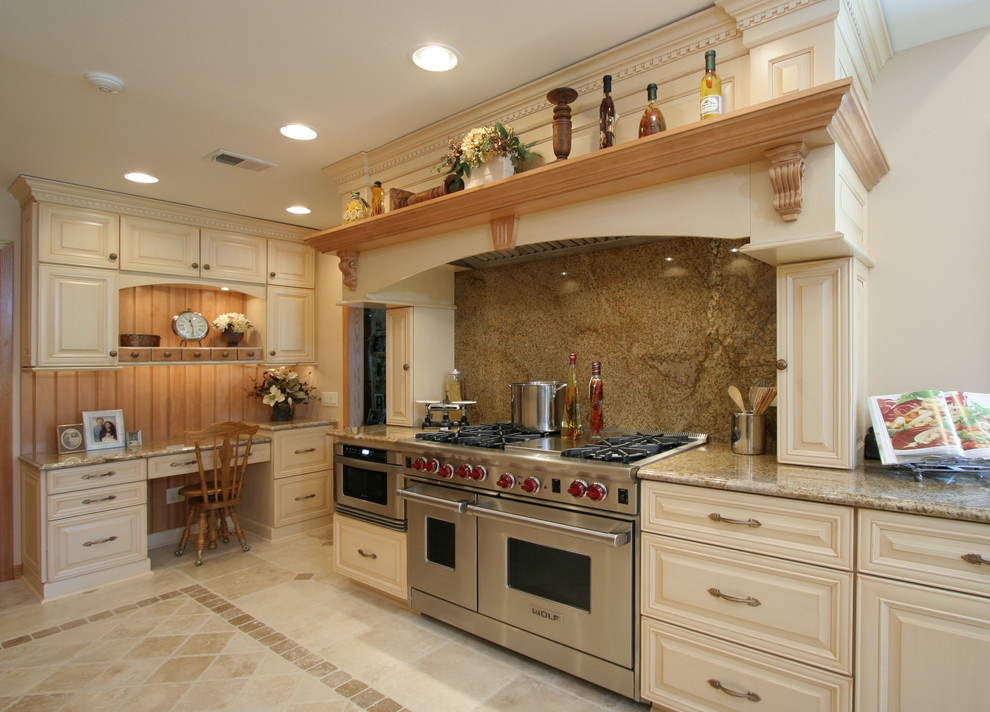 This is an example of a rural kitchen in Miami with stainless steel appliances.