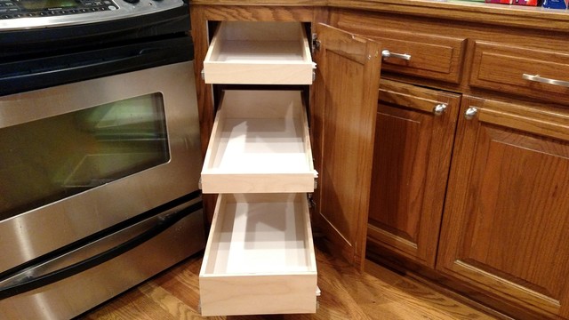 https://st.hzcdn.com/simgs/pictures/kitchens/lazy-susan-replacement-with-3-slide-out-shelves-slide-out-shelf-solutions-img~7701fa440c6c586c_4-3838-1-feb9eac.jpg