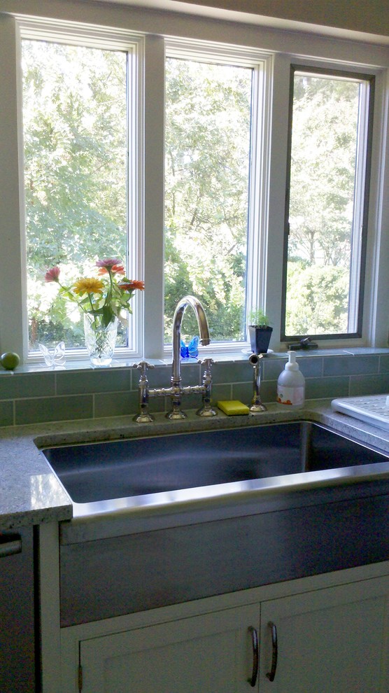 Leons Kitchen Midcentury Kitchen DC Metro by Ronda Royalty