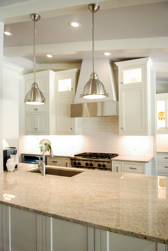 Inspiration for a contemporary galley kitchen remodel in Dallas
