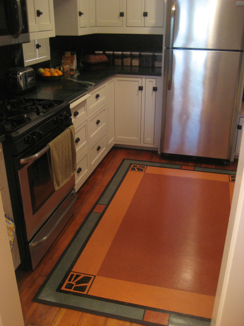 Linoleum rug in Craftsman Kitchen - Traditional - Kitchen - Los Angeles -  by Crogan Inlay Floors | Houzz