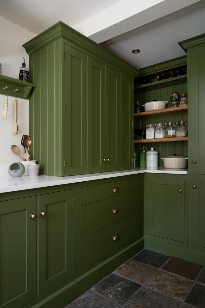 Inspiration for a transitional kitchen remodel in Hertfordshire