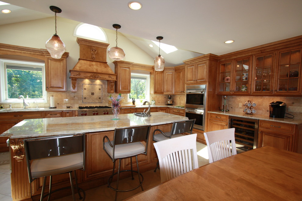 Livingston NJ Traditional Kitchen Maple Stained & Glazed