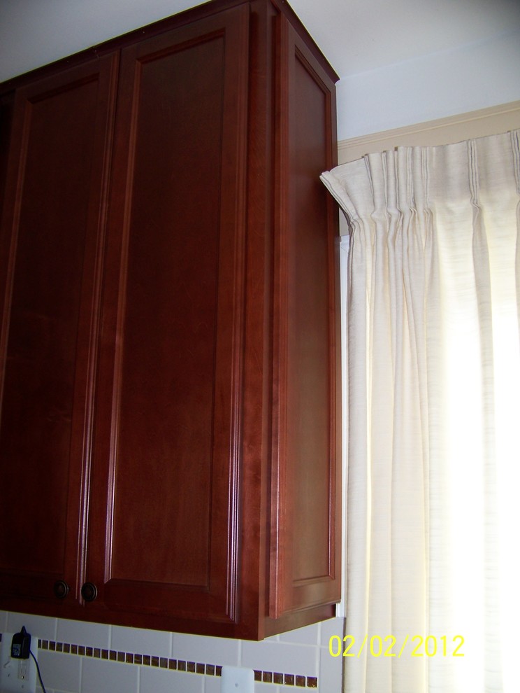 Livonia Small Kitchen Remodel Traditional Kitchen Detroit by