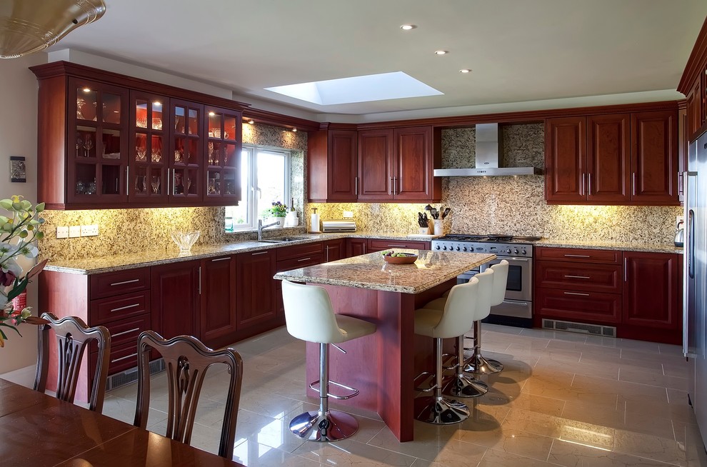 Inspiration for a timeless kitchen remodel in Dublin