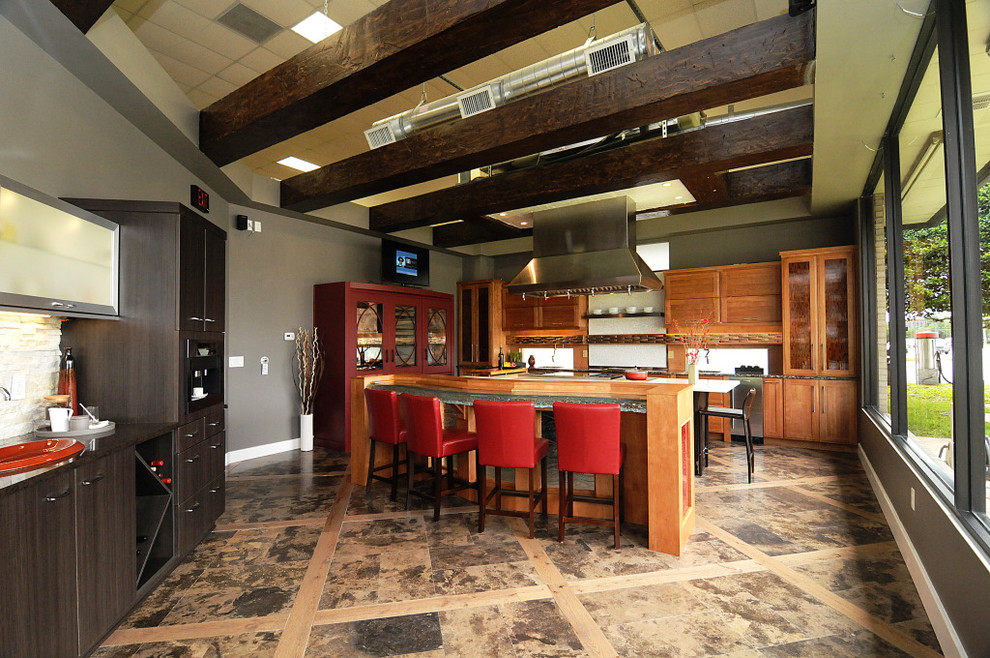 World-inspired kitchen in Orlando with stainless steel appliances.
