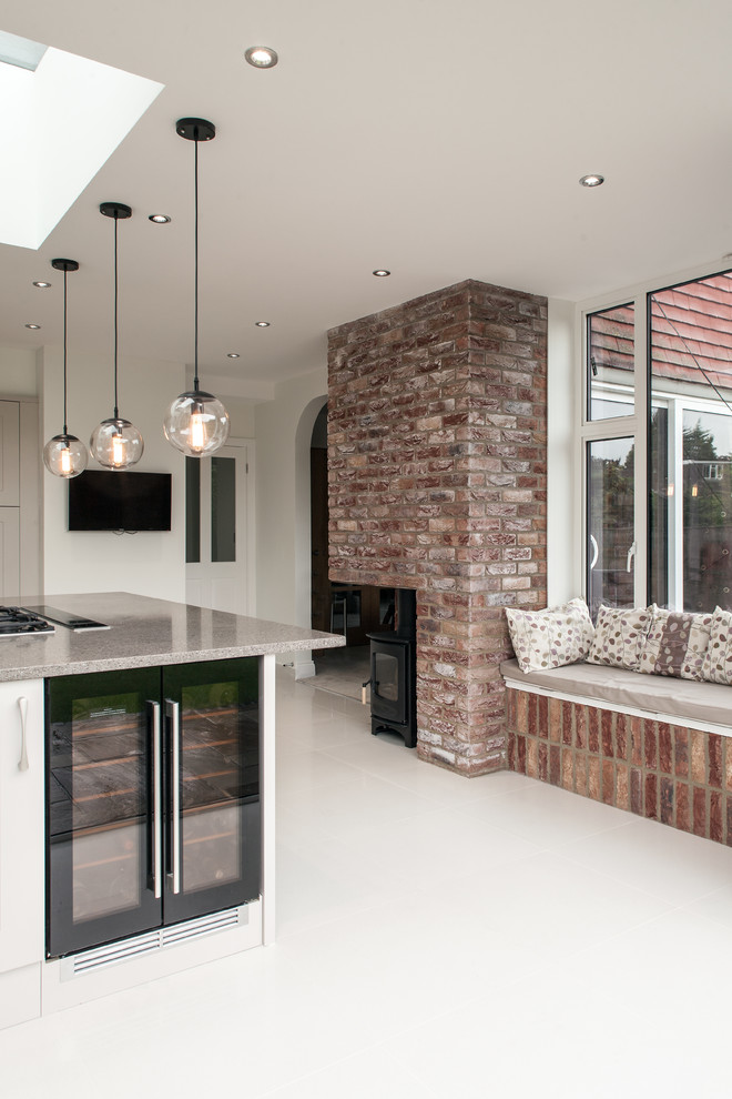 Design ideas for a contemporary kitchen in London.