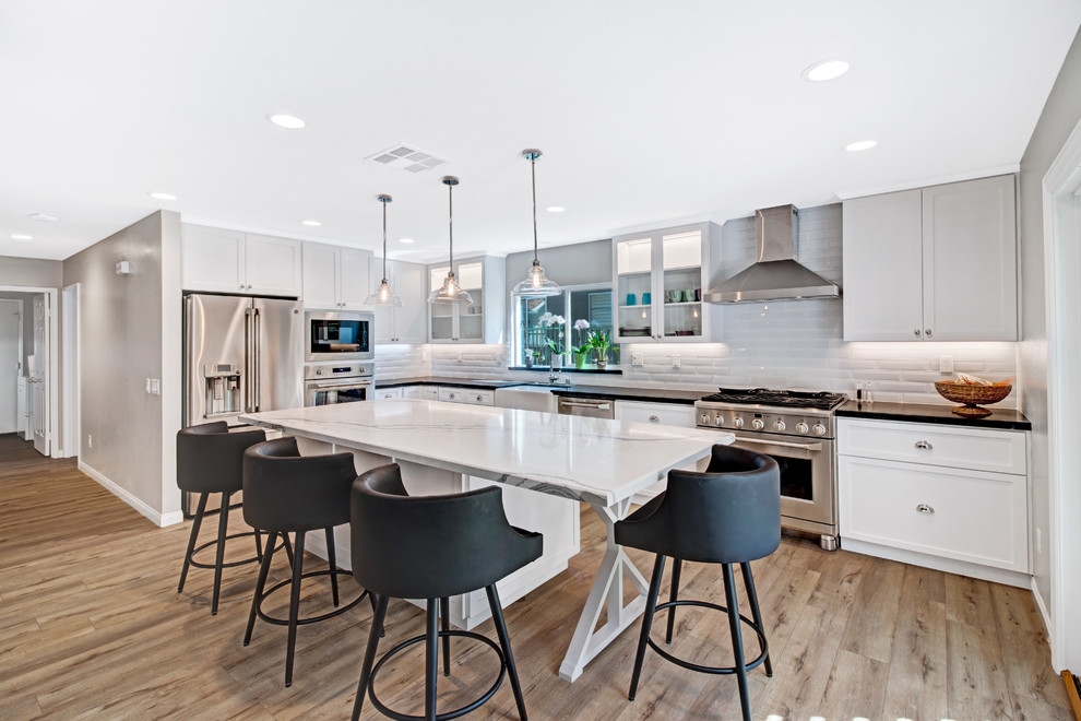Los Angeles Contemporary Kitchen - Kitchen - Los Angeles - by Built To