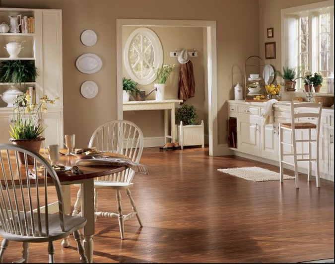 Idéer för att renovera ett mellanstort lantligt kök och matrum, med en undermonterad diskho, luckor med upphöjd panel, vita skåp, bänkskiva i koppar, vinylgolv och brunt golv