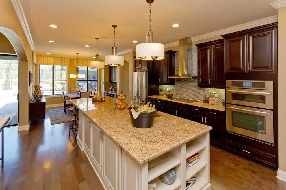 Inspiration for a transitional kitchen remodel in Orlando