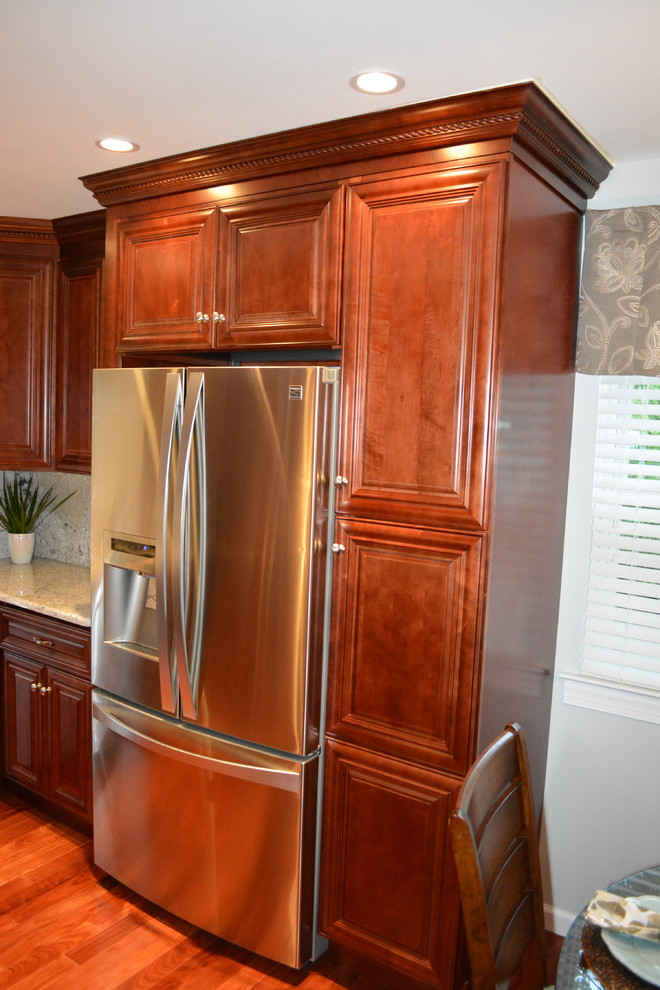Mahogany Dream Traditional Kitchen Newark by Visual Edge Home