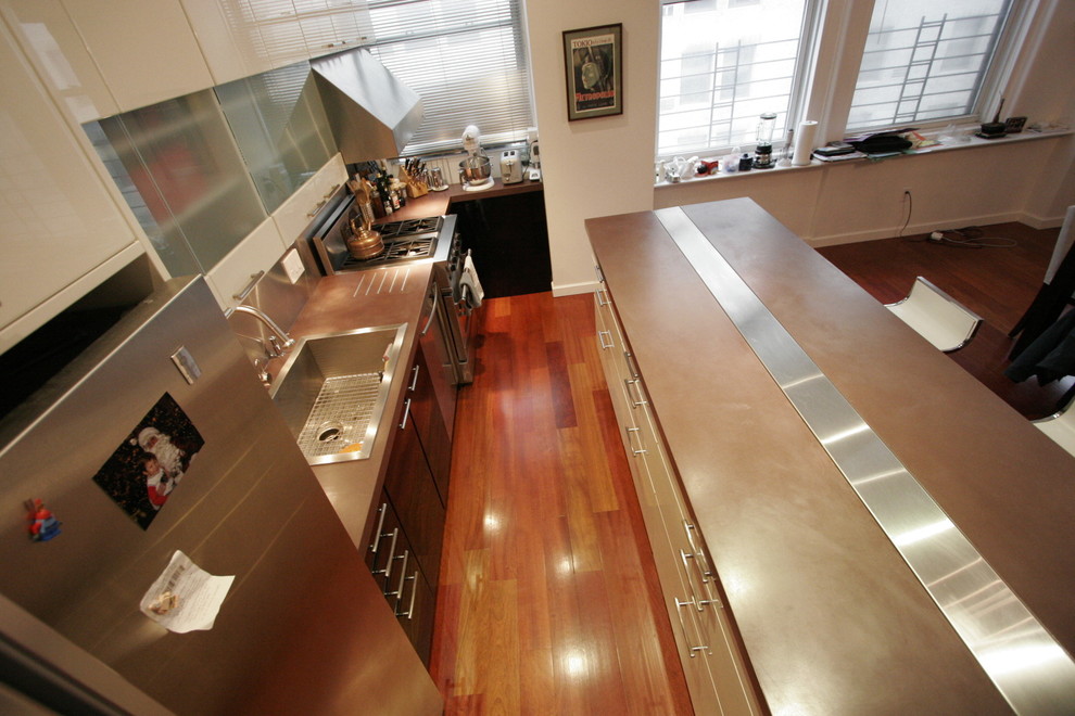 Manhattan Wine Colored Kitchen Modern Kitchen New York by Oso