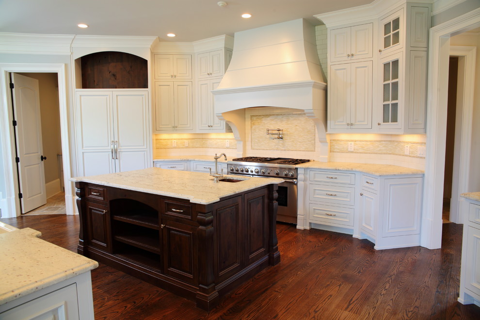 Manor Transitional Kitchen Atlanta by Keystone Millworks Inc