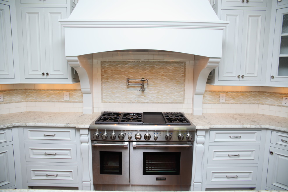 Manor Transitional Kitchen Atlanta by Keystone Millworks Inc