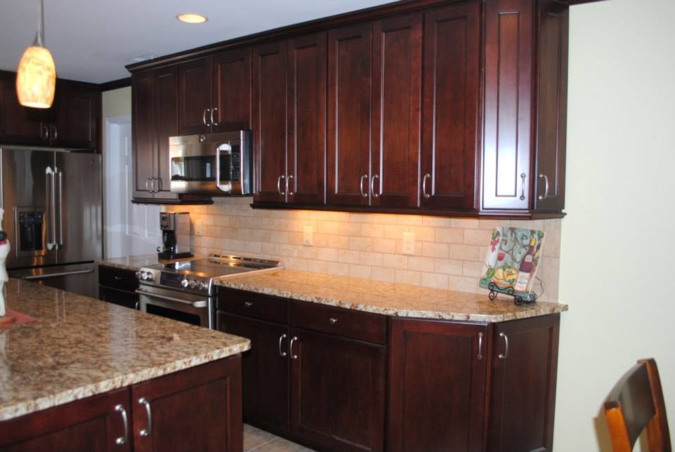 Maple Adams Cranberry with Black Glaze Beige Subway Tile