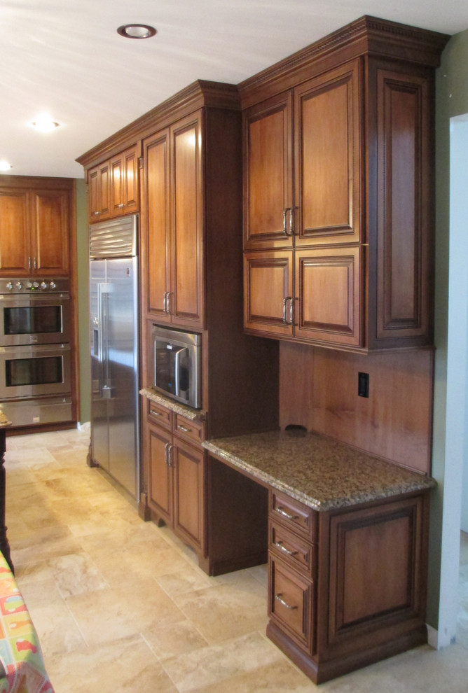 Maple Cabinets with Cherry Stain and Mocha Glaze - Traditional ...