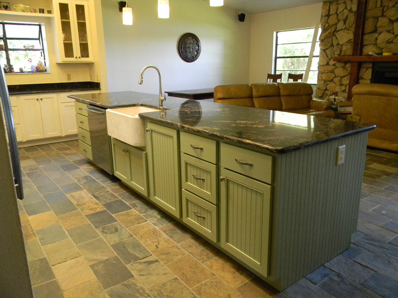 75 Beautiful Green Slate Floor Kitchen Pictures Ideas June 2021 Houzz