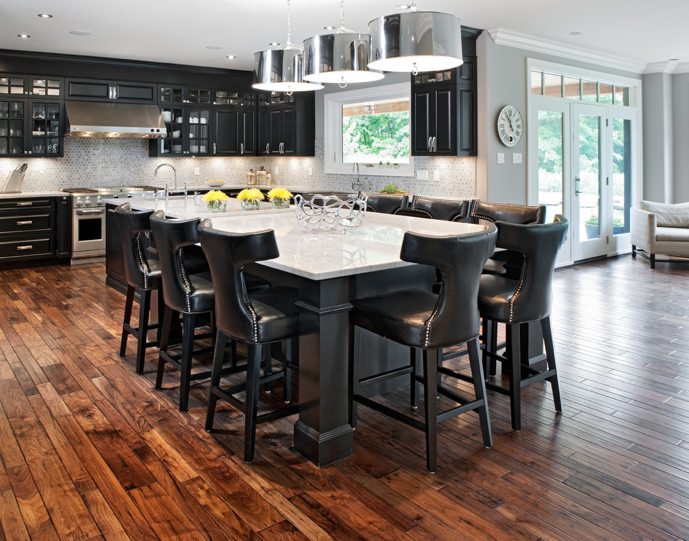 Inspiration for a timeless kitchen remodel in Ottawa with stainless steel appliances