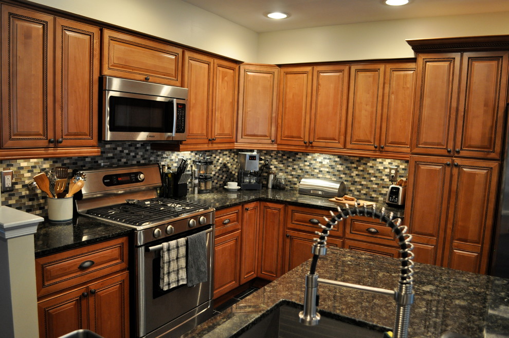 Marquis Cinnamon Kitchen with Center Island Traditional Kitchen