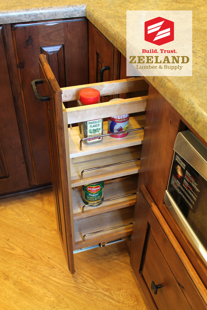 Marquis Kitchen at Zeeland Lumber and Supply Traditional