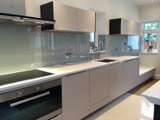 Matt Cashmere Kitchen With High Gloss, What Colours Go With Cashmere Kitchen