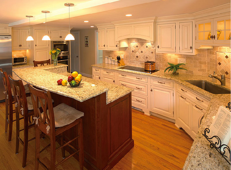 Elegant kitchen photo in Boise