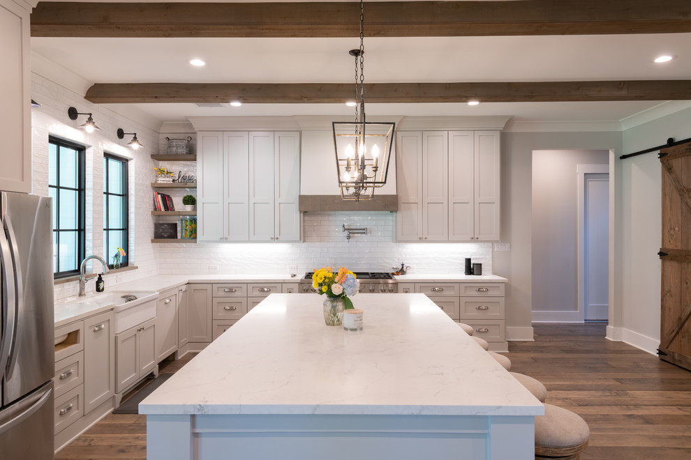 McKee New Build Farmhouse Kitchen Houston by Framestead