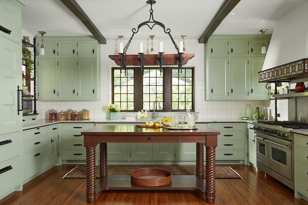 How To Pick Accent Pieces For Your Kitchen