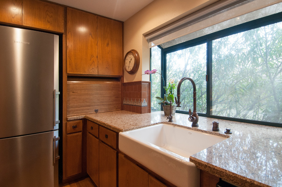 Menlo Park Condo: Kitchen Mission - Traditional - Kitchen ...