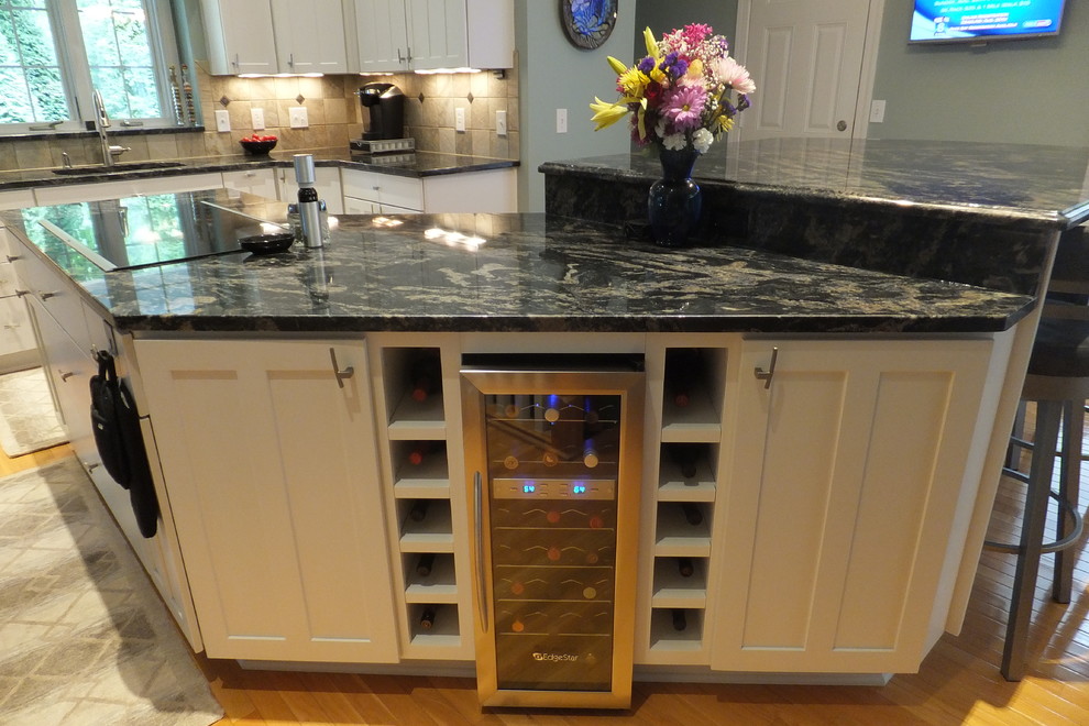 Mentor Kitchen Remodel Modern Kitchen Cleveland by R. C