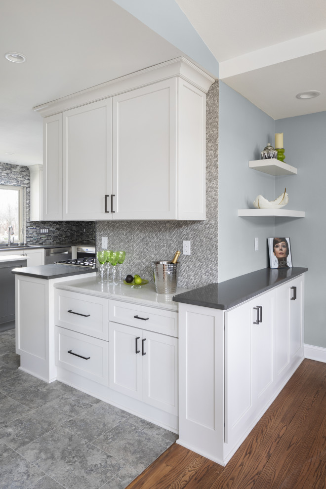 Mequone river home - Transitional - Kitchen - Milwaukee ...