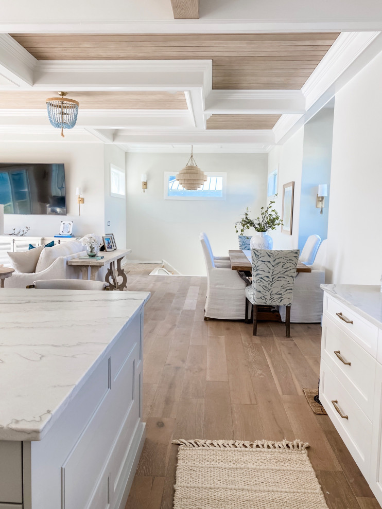 Merritt Island, FL Beach Style Kitchen Orlando by Ally Whalen