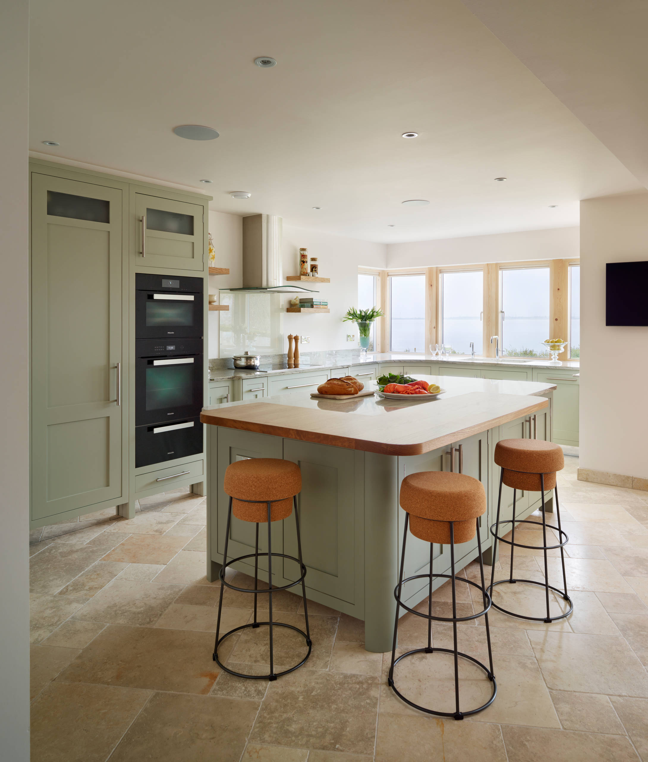Wrap Around Island Seating Photos Ideas Houzz