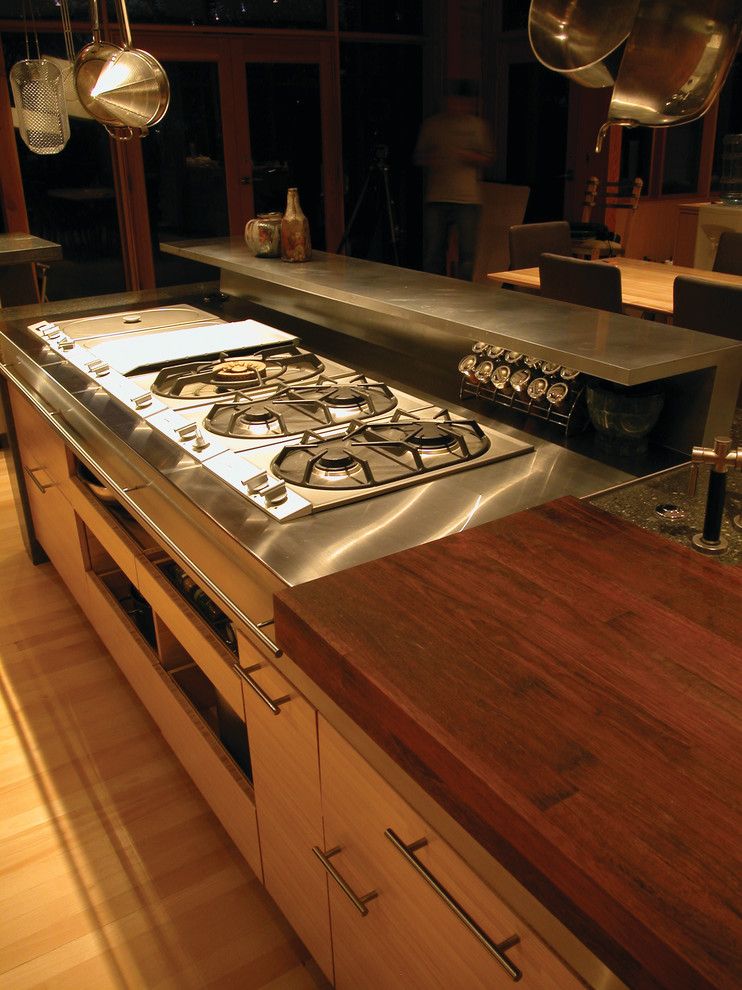 Meteor Vineyards Kitchen, Napa, CA Contemporary Kitchen San Francisco by Cheng Design