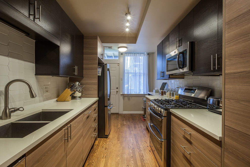 Mid Century Modern Chicago Midcentury Kitchen Chicago by Hyland