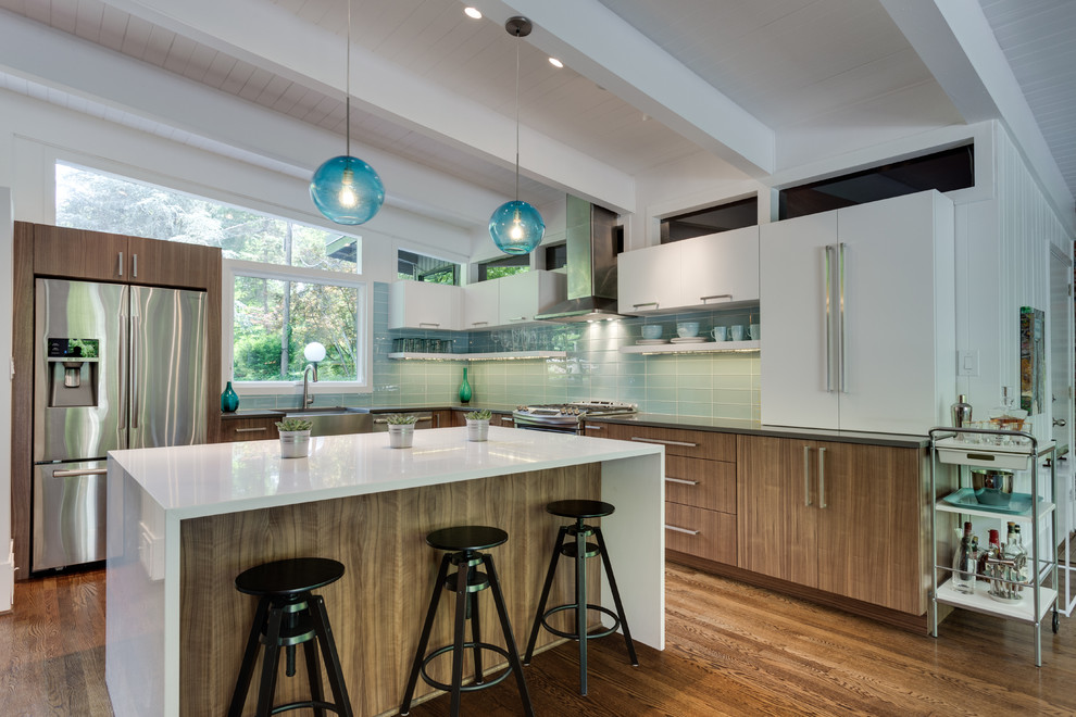 Kitchen - mid-century modern kitchen idea in DC Metro