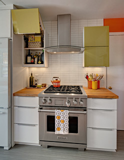 Vintage Tin Round Grater 8 Inches Tall -   Modern mid century kitchen,  Kitchen design small, Vintage kitchen